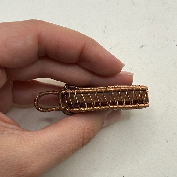 Handcrafted Amorite Dragons Blood Wire Wrapped Pendant Boho Hippie Jewelry - Picture 3 of 11